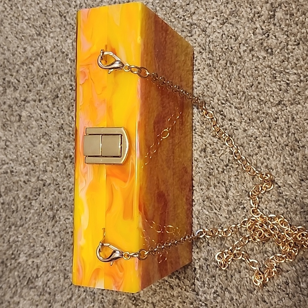 Acrylic Handbag - Picture 2 of 5